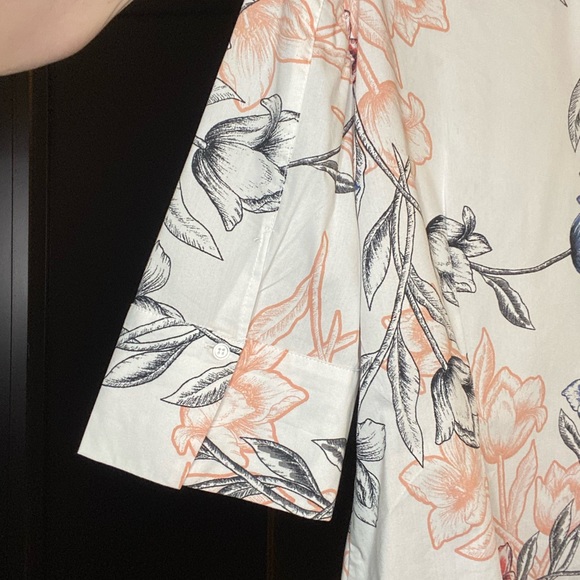 Le Chateau Floral Blouse - Picture 3 of 5